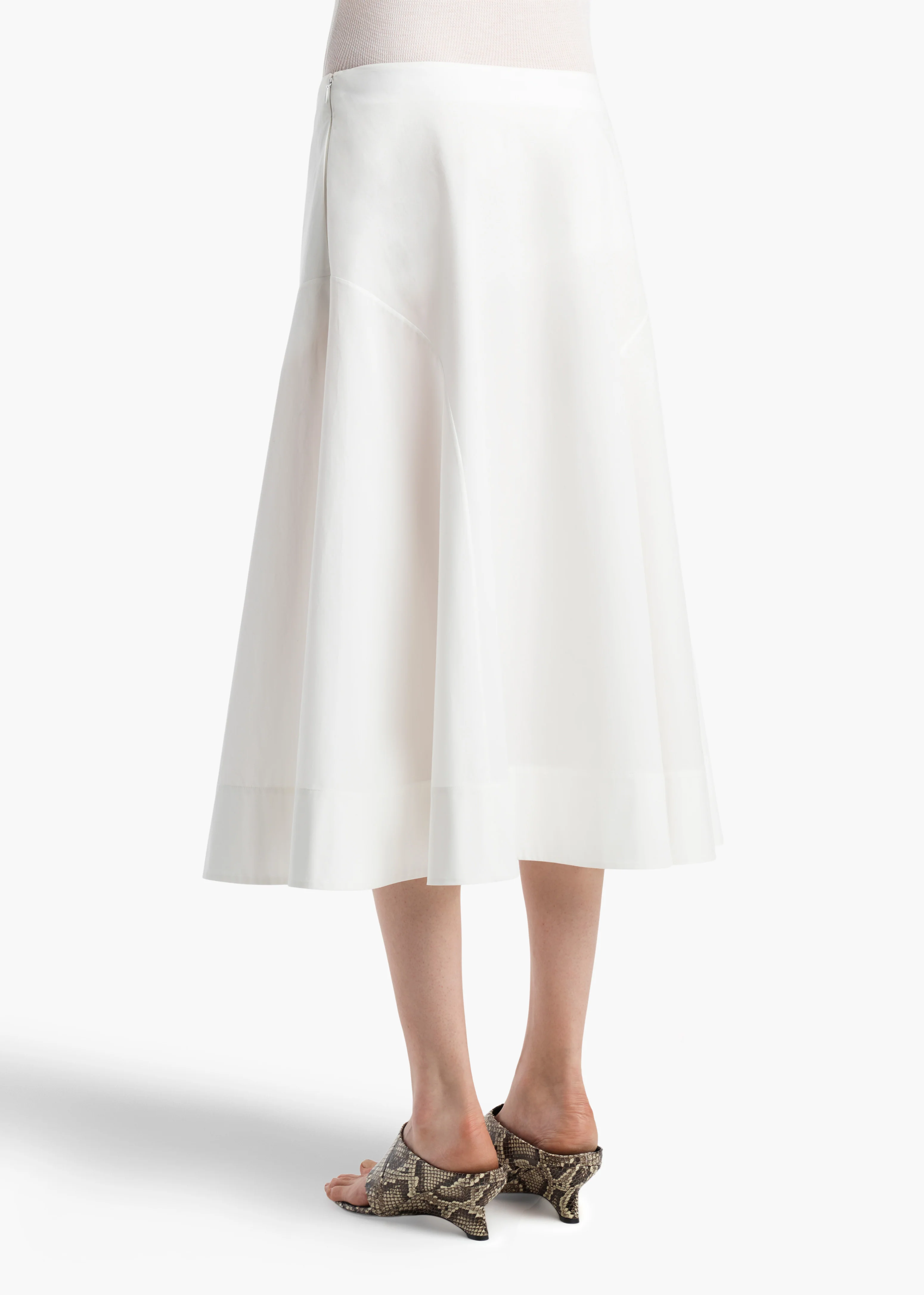 aokiboutique  - Artin Skirt in Chalk