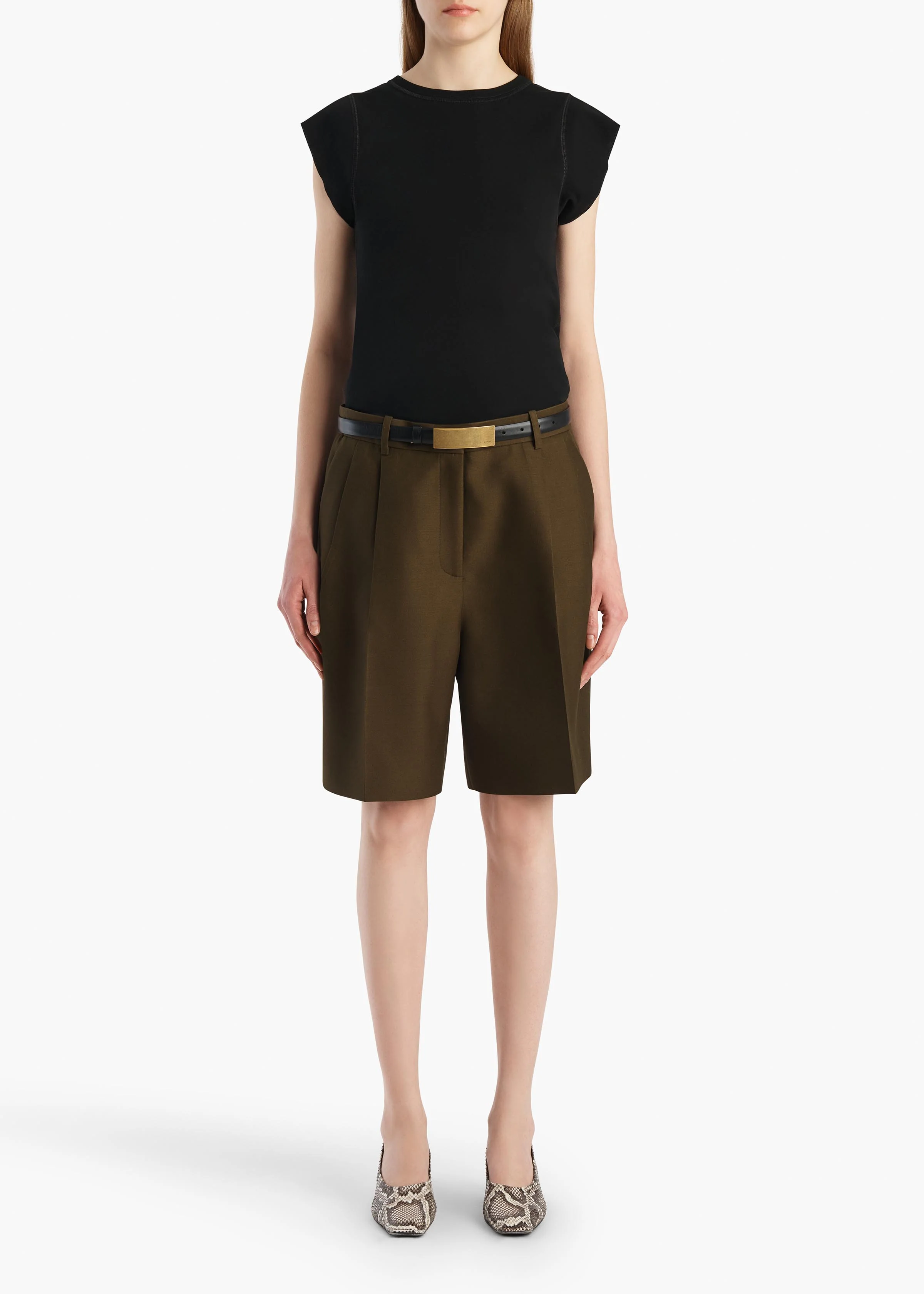 AUGGIE SHORT DARK OLIVE 3205582 429 A STYLED