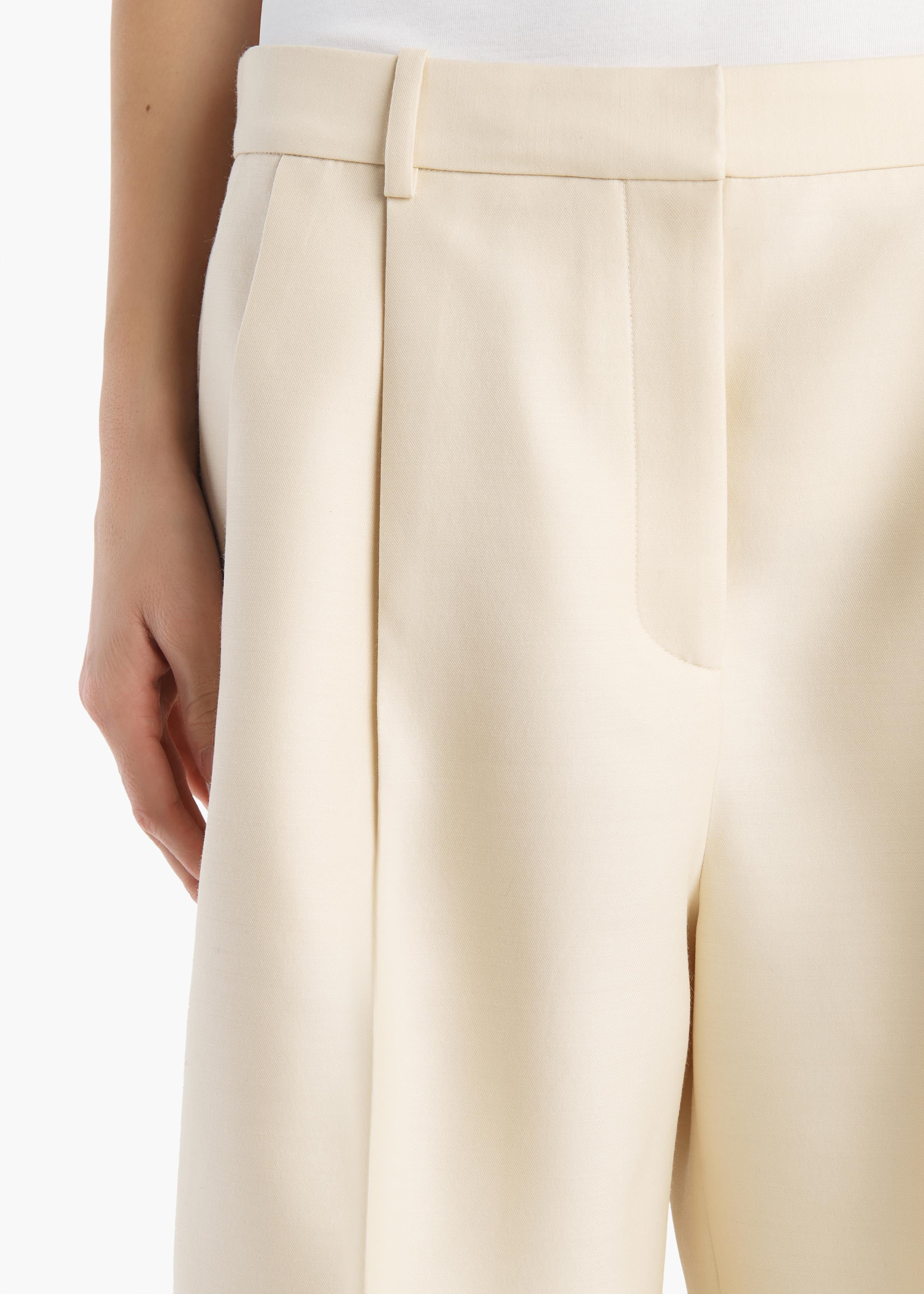 AUGGIE SHORT IVORY GLOW 3205582 658 D
