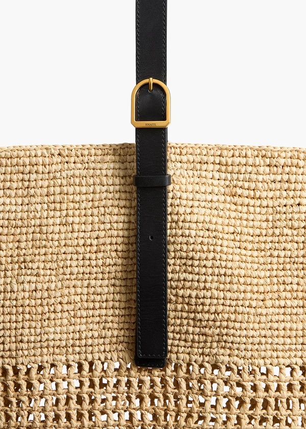 Billie Bucket Tote in Natural Raffia DETAILED VIEW