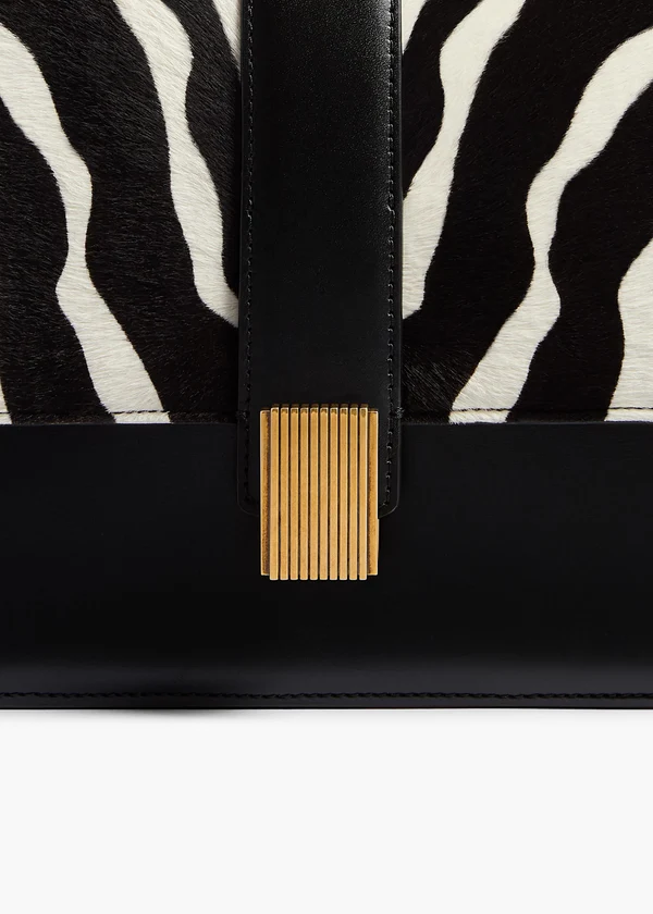 BLAKE-CROSSBODY_BLACK-WHITE_H5016-1004-200_D.jpg