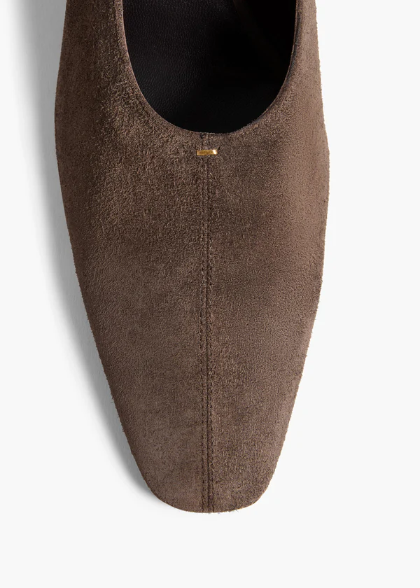 Cecilia Pump in Sable Suede