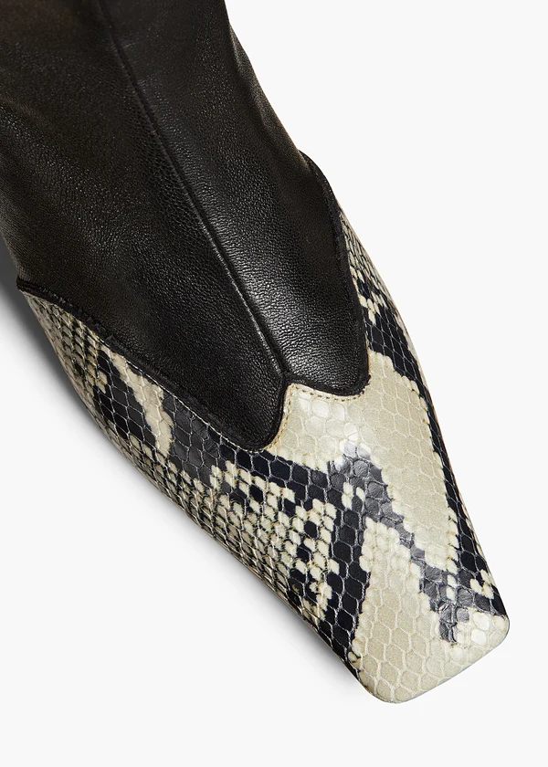NEVADA STRETCH LOW BOOT IN BLACK LEATHER WITH NATURAL PYTHON DETAILED VIEW 1