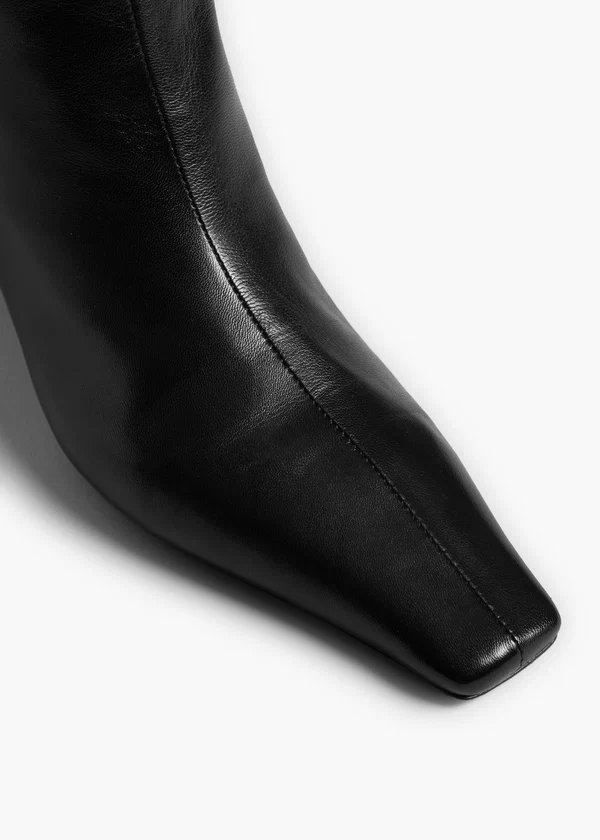 DAVIS-KNEE-HIGH-BOOT_BLACK-LEATHER_F2001-712-200_C