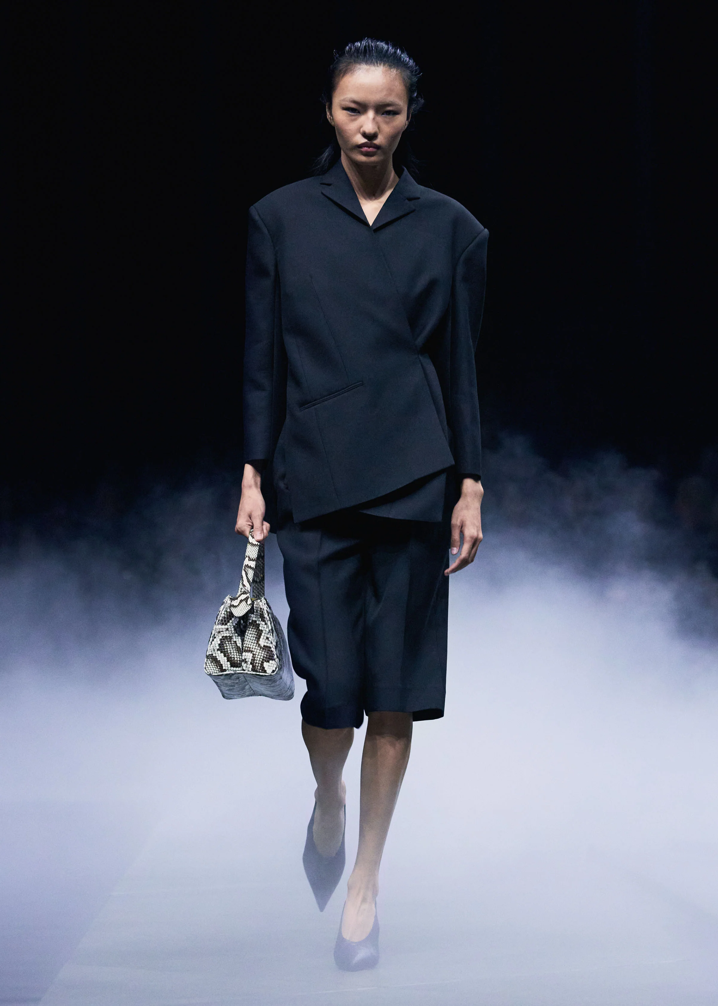 RUNWAY