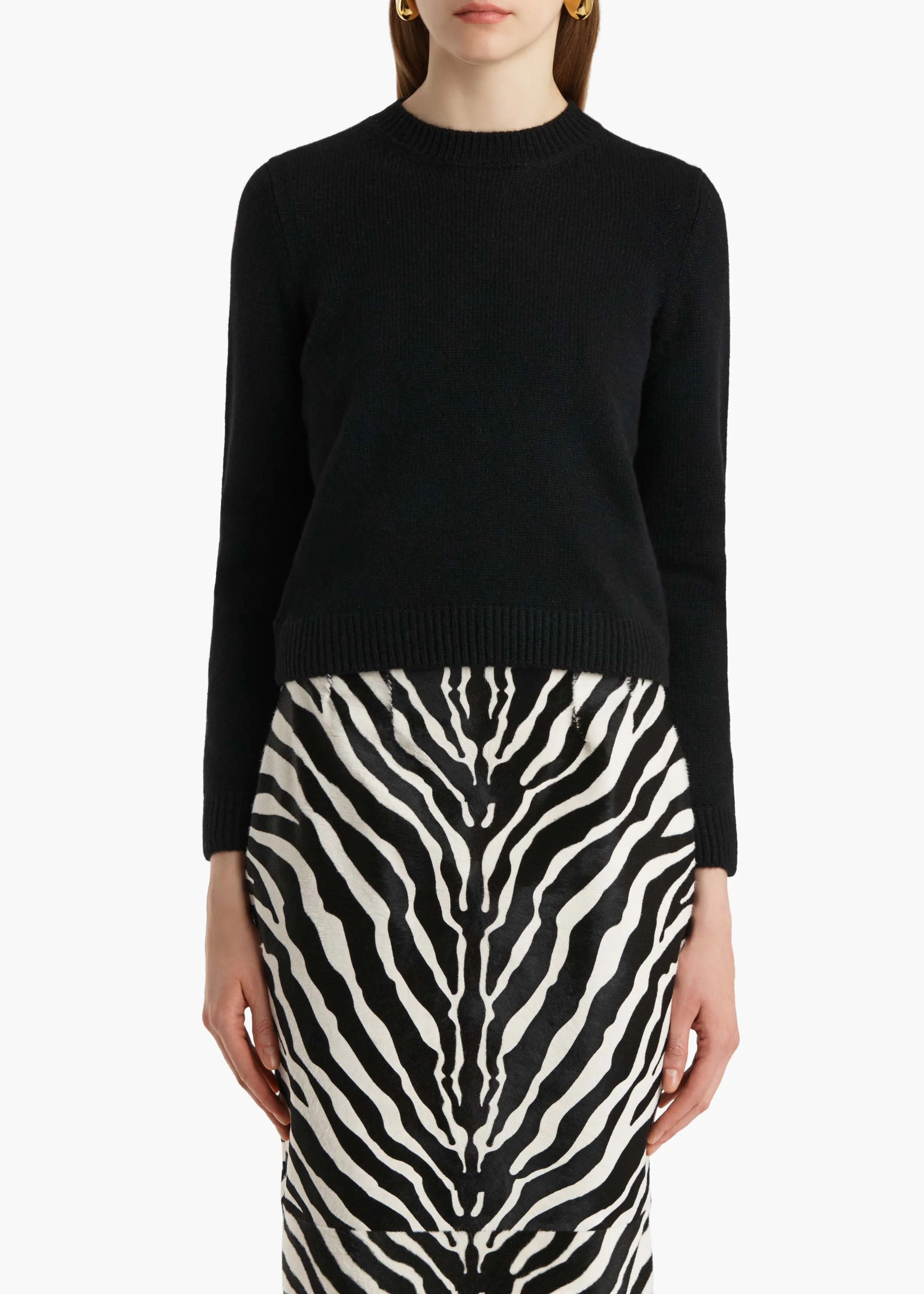LETA-SWEATER_BLACK_9734650-200_B