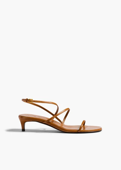 LOOP-KITTEN-HEEL-SANDAL-35_CUOIO_F3076-920-889_A