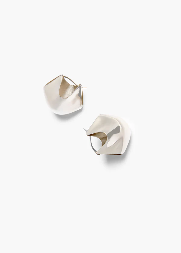 LOTUS-MEDIUM-EARRINGS_SILVER_10138-007-126_C