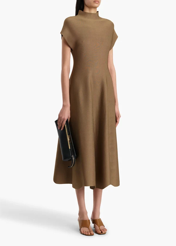 LYRA DRESS CAROB 18208429 736 A STYLED