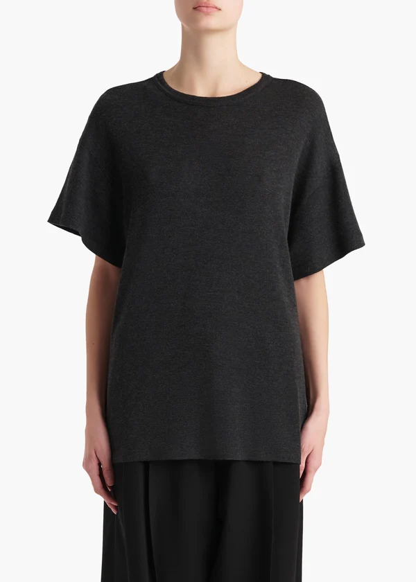 MAEVE-T-SHIRT_CHARCOAL_2386612-205_B.jpg