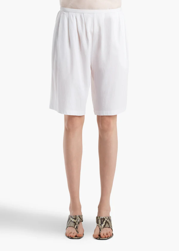 Poppy Short in White