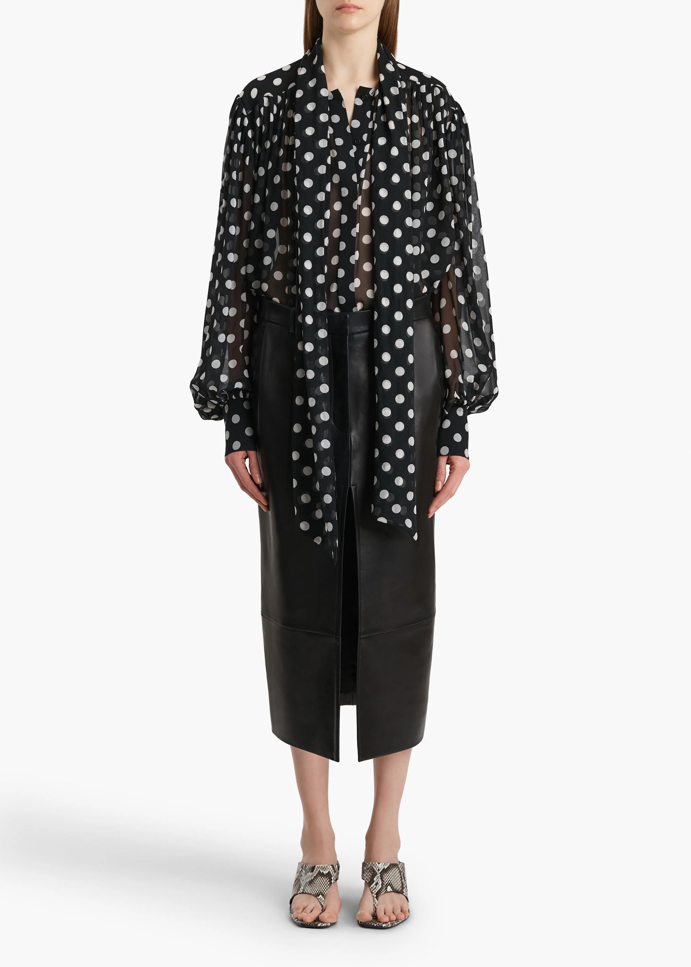 VALI TOP MEDIUM DOT BLACK 24603374 663 A Alt