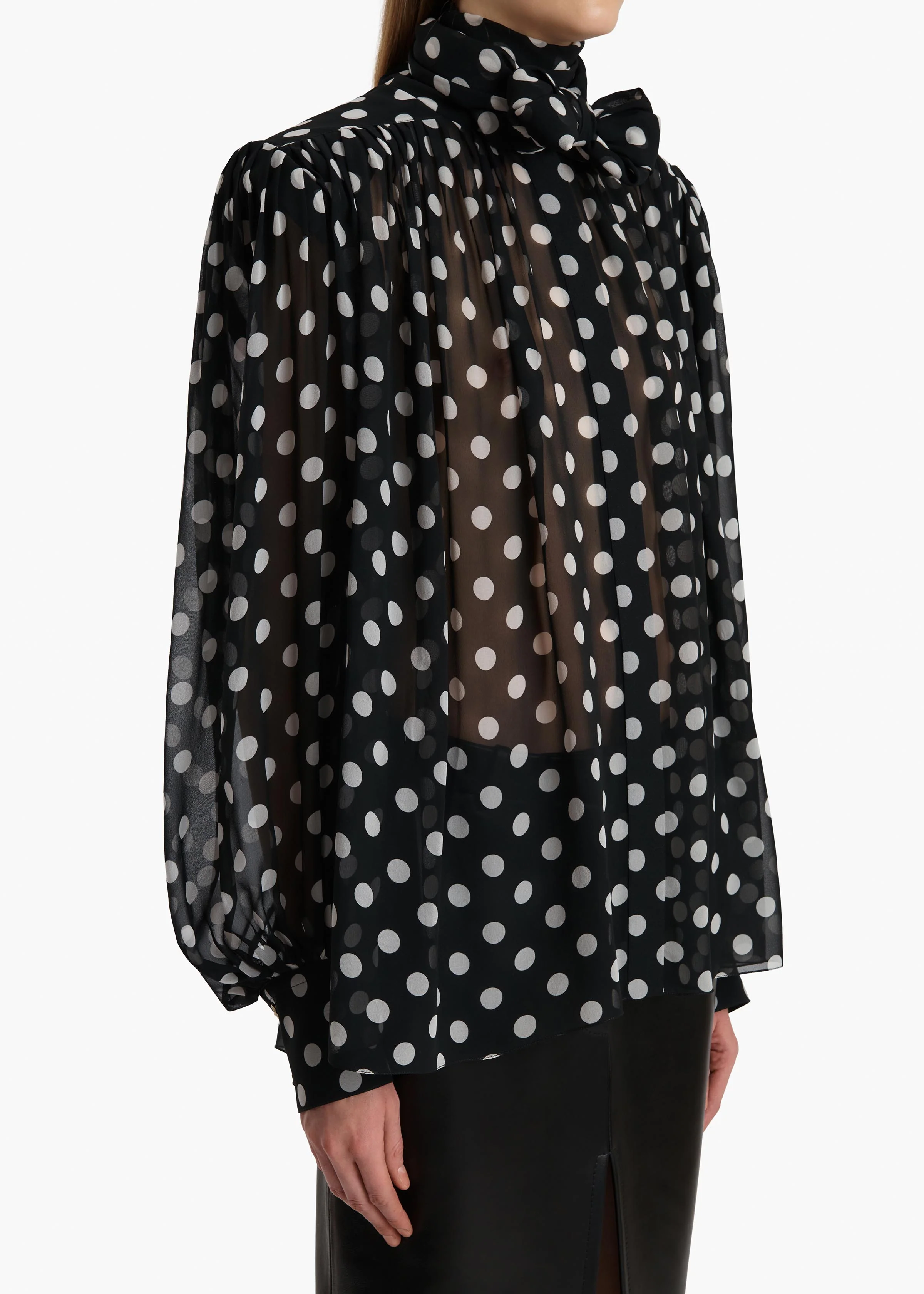 VALI TOP MEDIUM DOT BLACK 24603374 663 E